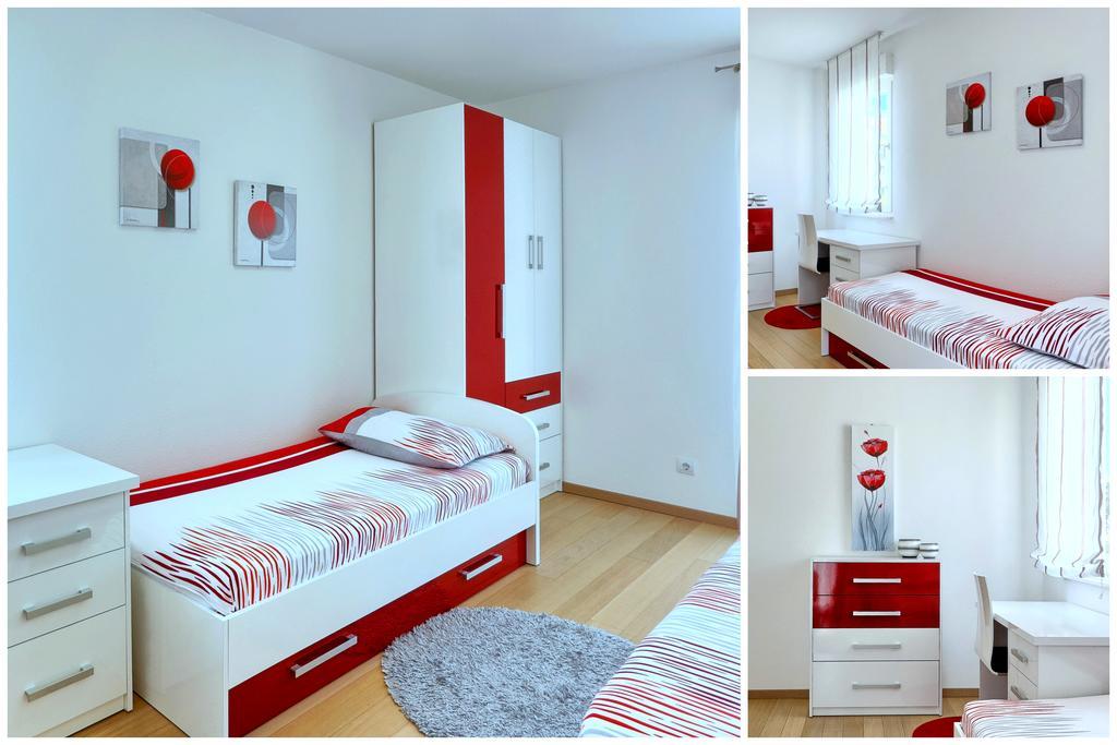 Iris Beach Apartments Kaštela Exteriör bild